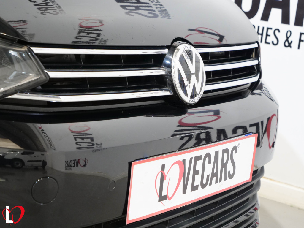 VOLKSWAGEN TOURAN 2.0 TDI DSG LOUGE 115 de segunda mano