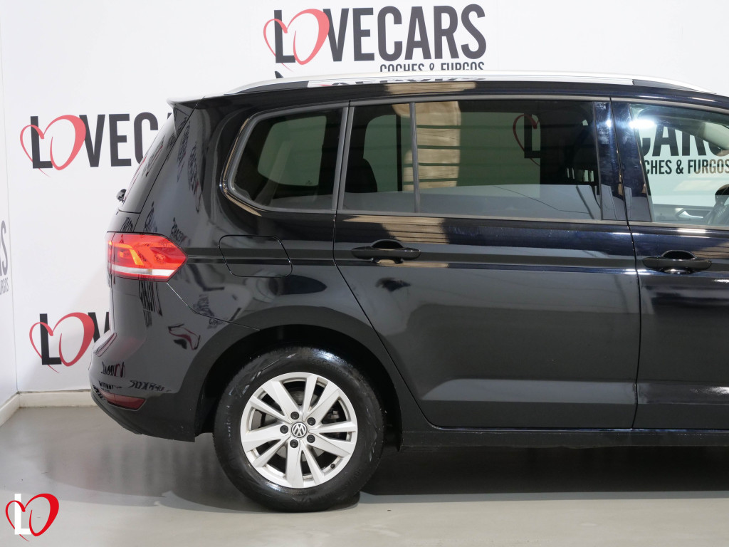 VOLKSWAGEN TOURAN 2.0 TDI DSG LOUGE 115 de segunda mano