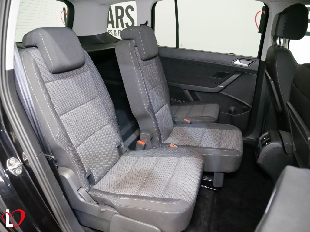 VOLKSWAGEN TOURAN 2.0 TDI DSG LOUNGE 115 de segunda mano
