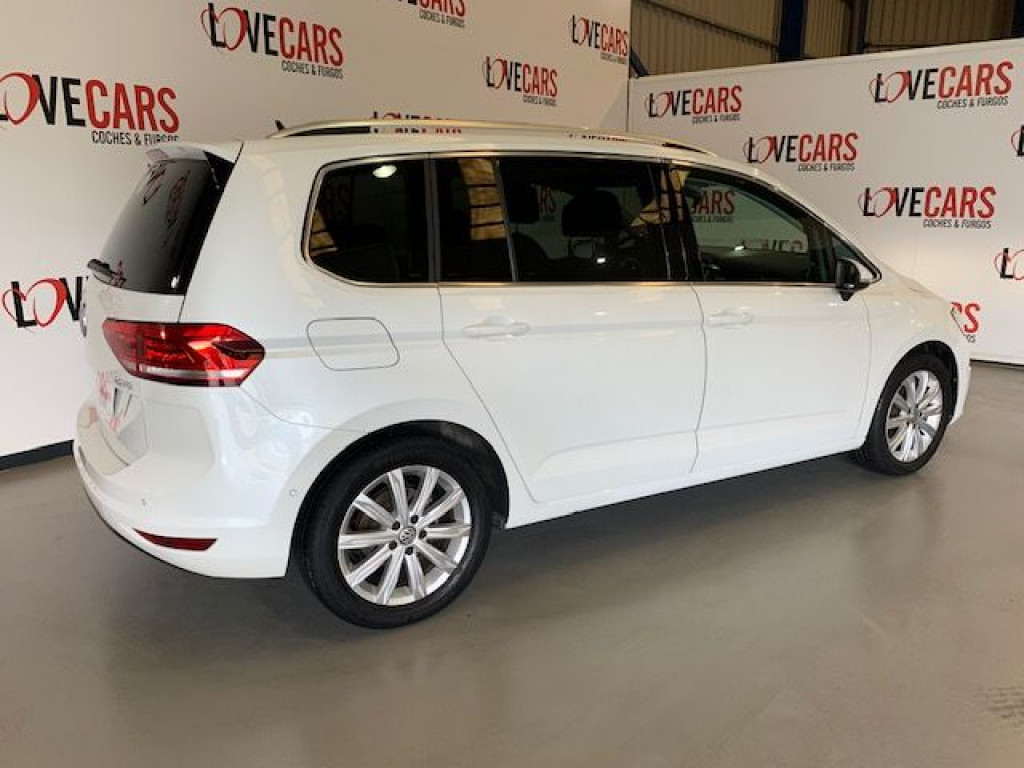 VOLKSWAGEN TOURAN 2.0 TDI DSG6 150CV de segunda mano