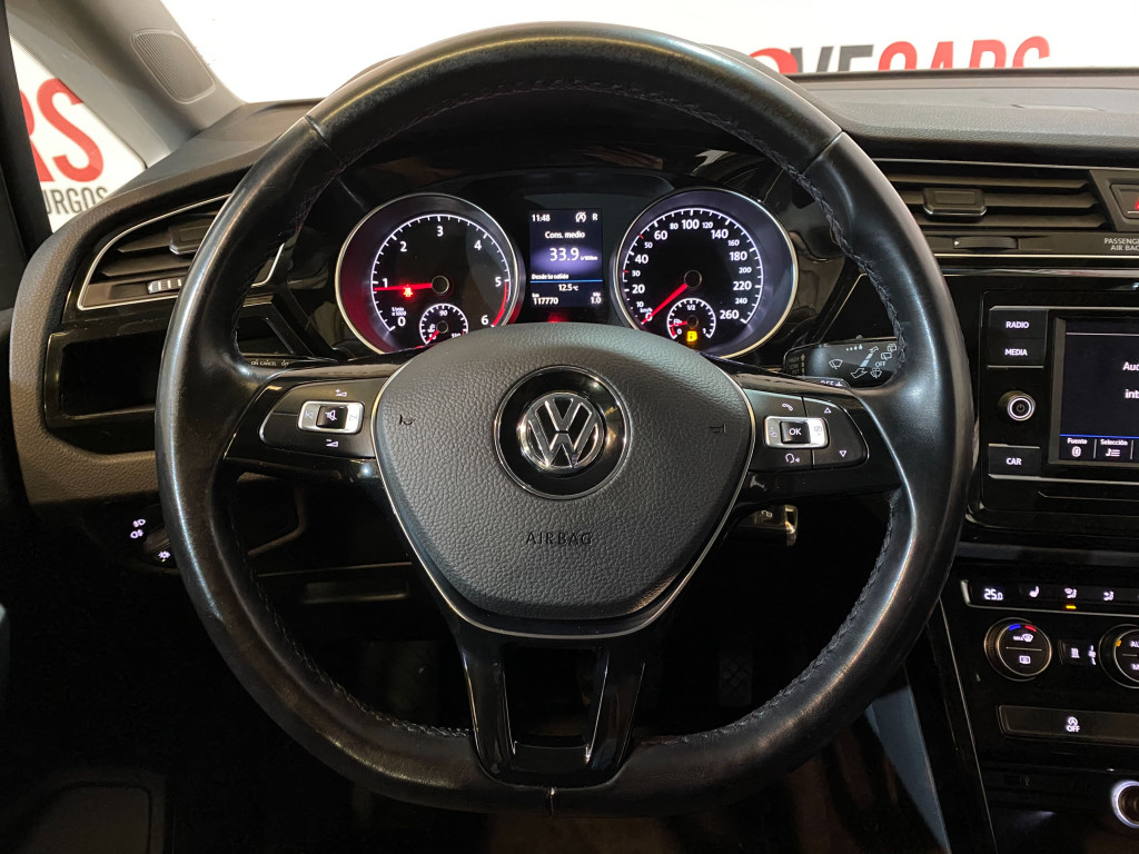 VOLKSWAGEN TOURAN 2.0 TDI HIGHLINE DSG 5 PLZ 150CV de segunda mano