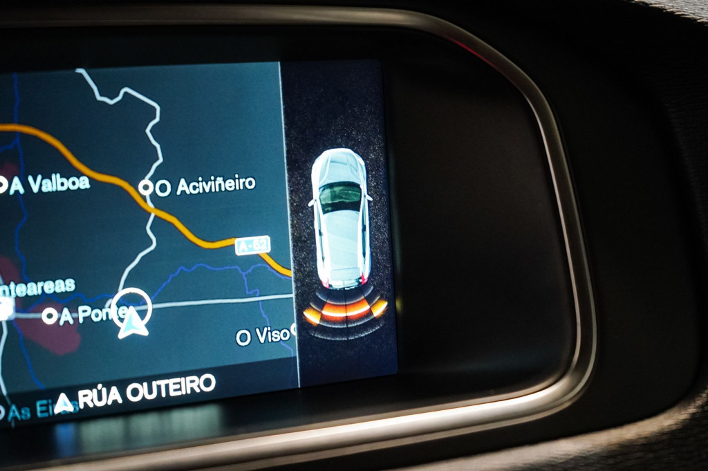 VOLVO V 40 CROSS COUNTRY D3 OCEAN RACE D5 de segunda mano