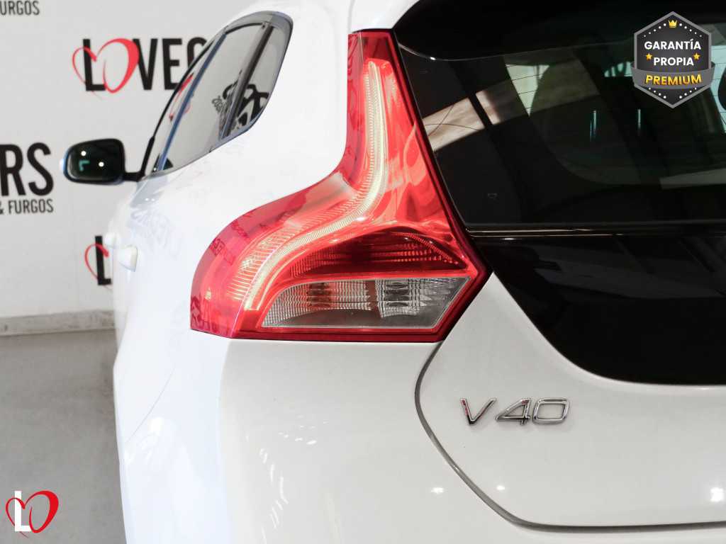 VOLVO V40 2.0 d de segunda mano