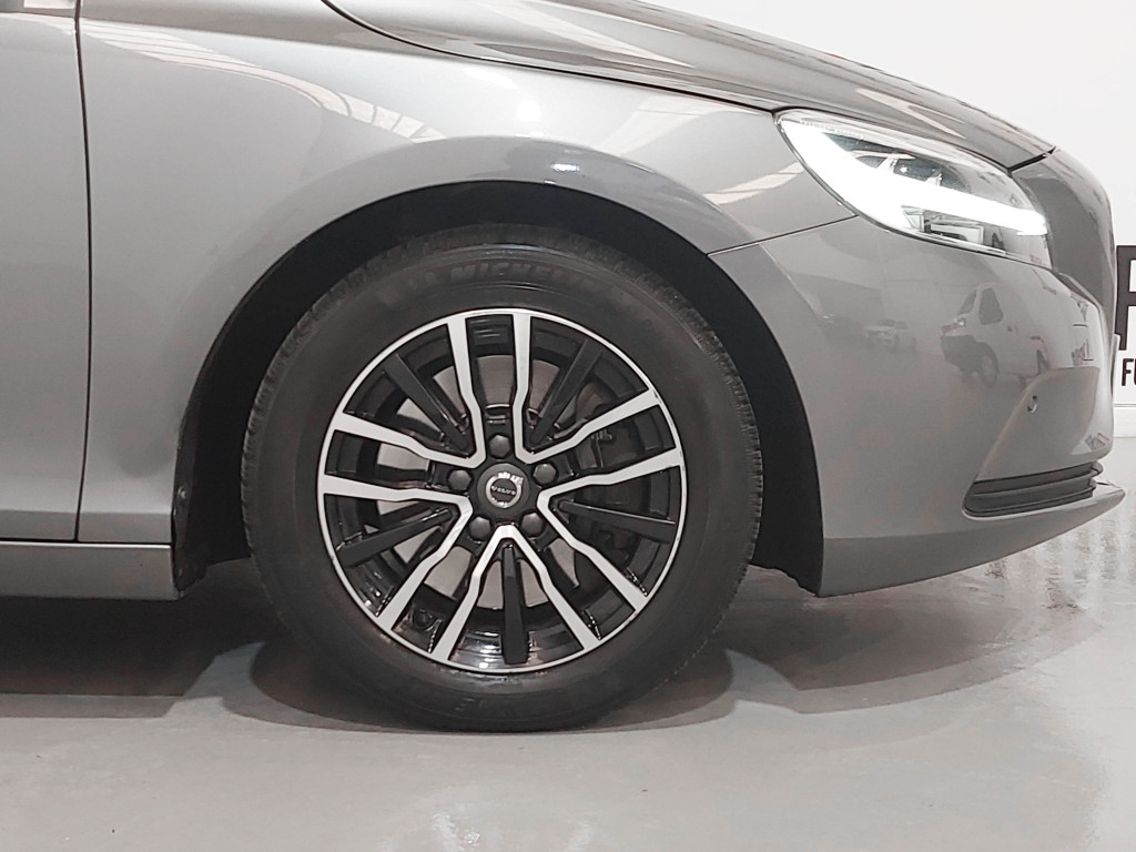 VOLVO V40 2.0D AUTO. BOSINESS 120 de segunda mano