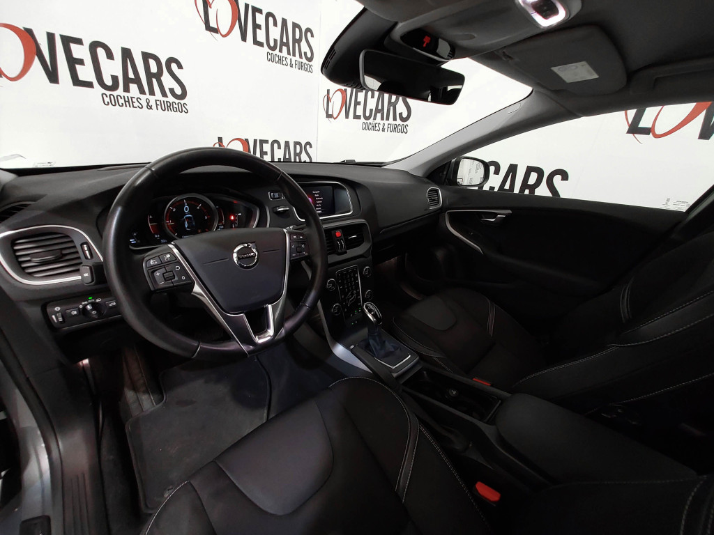 VOLVO V40 2.0D AUTO. BOSINESS 120 de segunda mano
