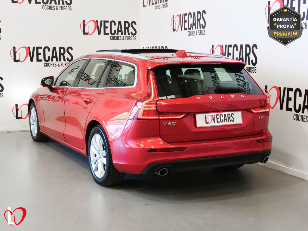 VOLVO V60 2.0 B4 AUTOM. MOMENTUM PRO TECHO 197 de segunda mano