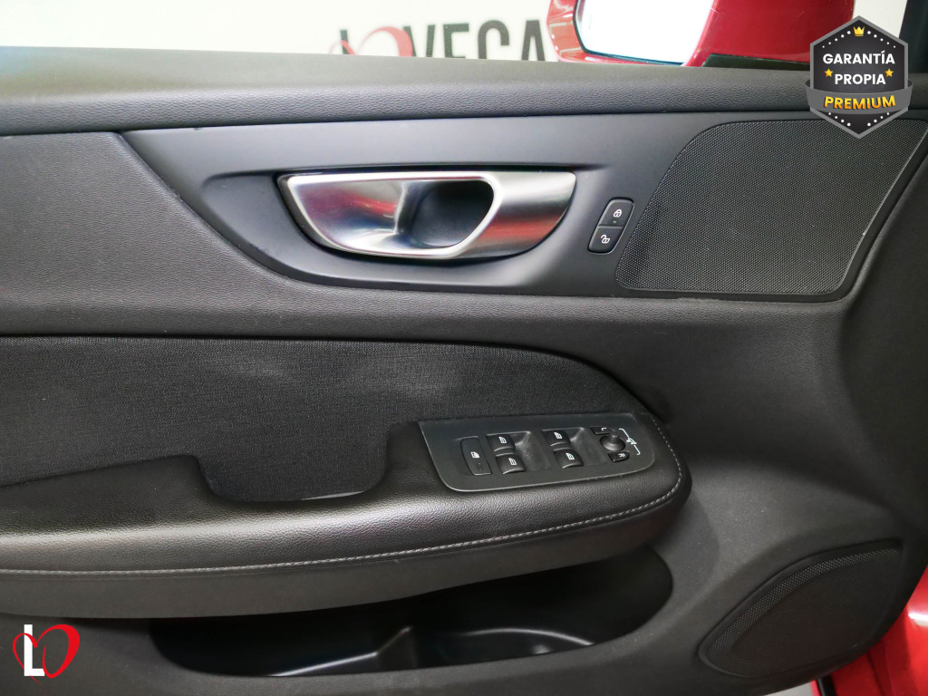 VOLVO V60 2.0 B4 AUTOM. MOMENTUM PRO TECHO 197 de segunda mano