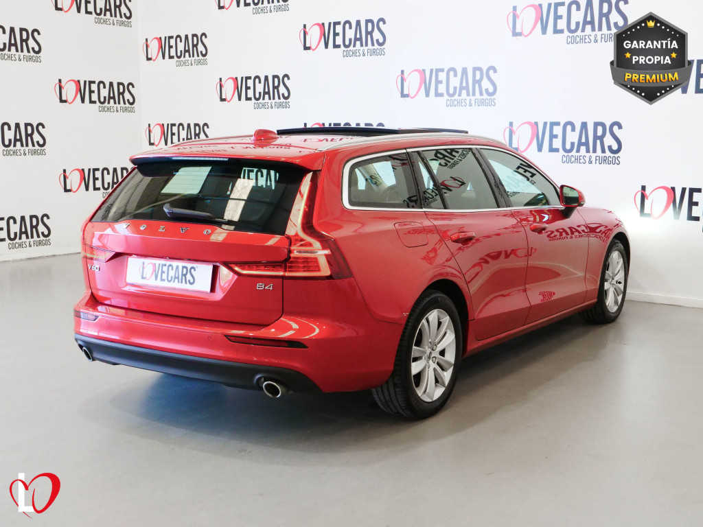VOLVO V60 2.0 B4 AUTOM. MOMENTUM PRO TECHO 197 de segunda mano