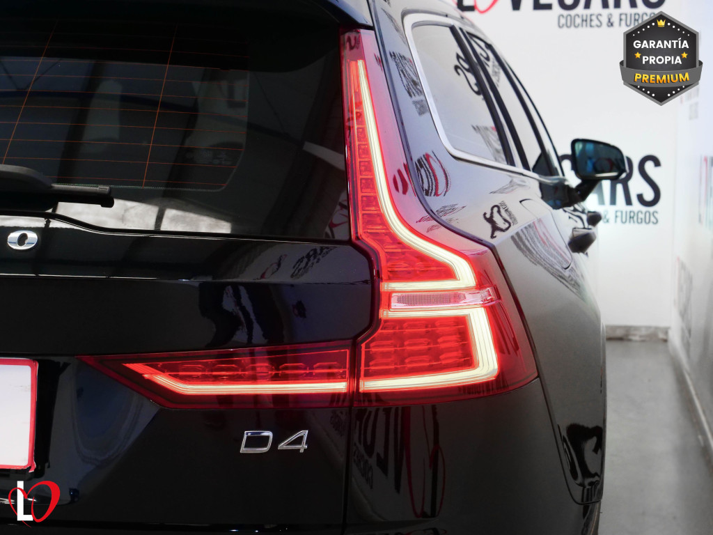 VOLVO V60 2.0 D4 AUTO MOMENTUM 190 de segunda mano