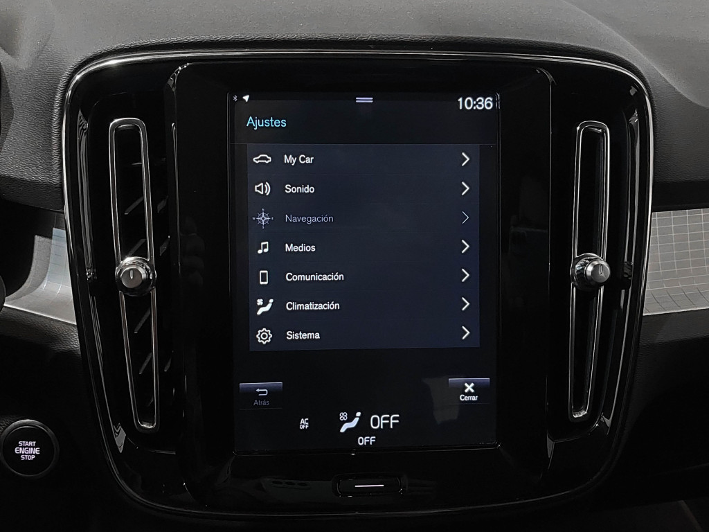 VOLVO XC 40 2.0 D D3 MOMENTUM 150 de segunda mano