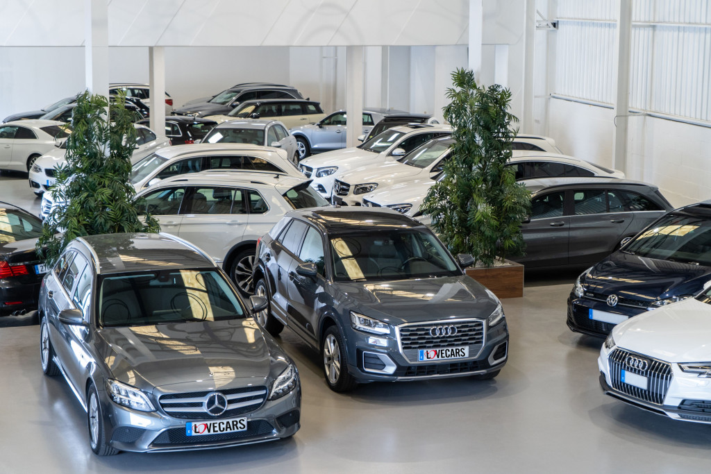 VOLVO XC 40 2.0 D D3 MOMENTUM 150 de segunda mano