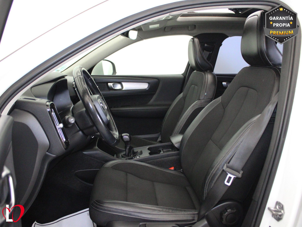 VOLVO XC 40 D3 BUSINESS PLUS + TECHO 150 de segunda mano