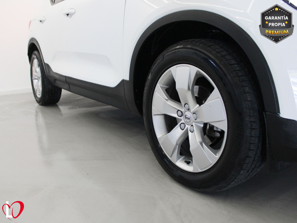 VOLVO XC 40 D3 BUSINESS PLUS + TECHO 150 de segunda mano