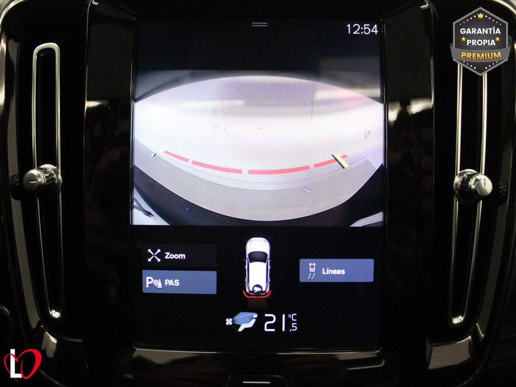 VOLVO XC 40 D3 BUSINESS PLUS + TECHO 150 de segunda mano