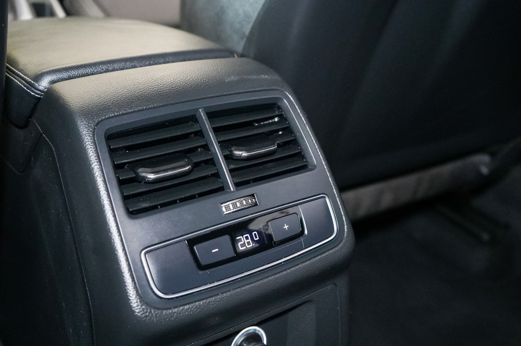 AUDI A4 AVANT 2.0 TDI  S-LINE ULTRA 150
