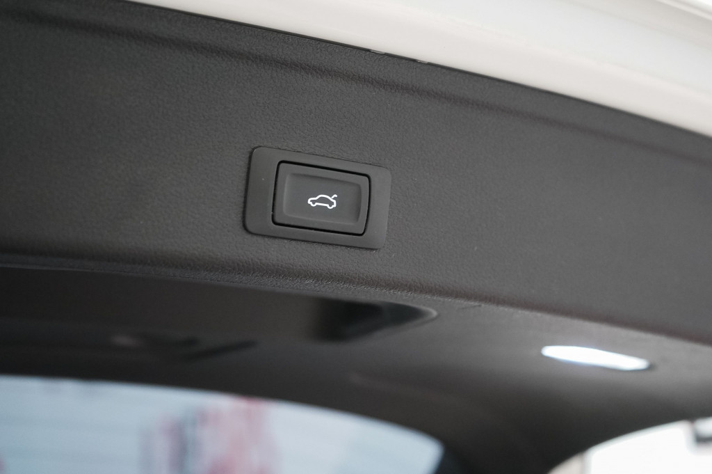 AUDI A4 AVANT 2.0 TDI  S-LINE ULTRA 150