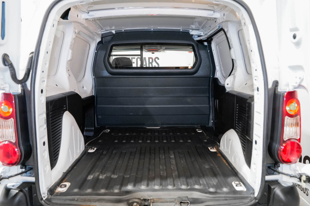 CITROEN BERLINGO 1.6 BlueHDI FURGÓN CERRADO 75