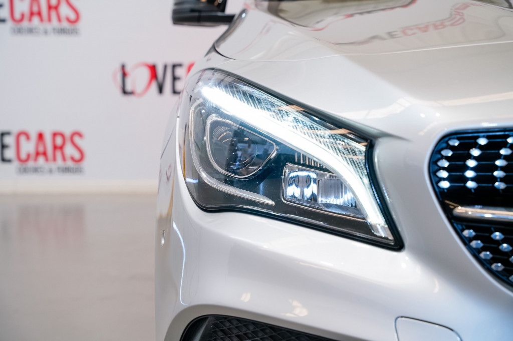 MERCEDES CLA COUPE 200 D AMG FASCINATION TECHO 136