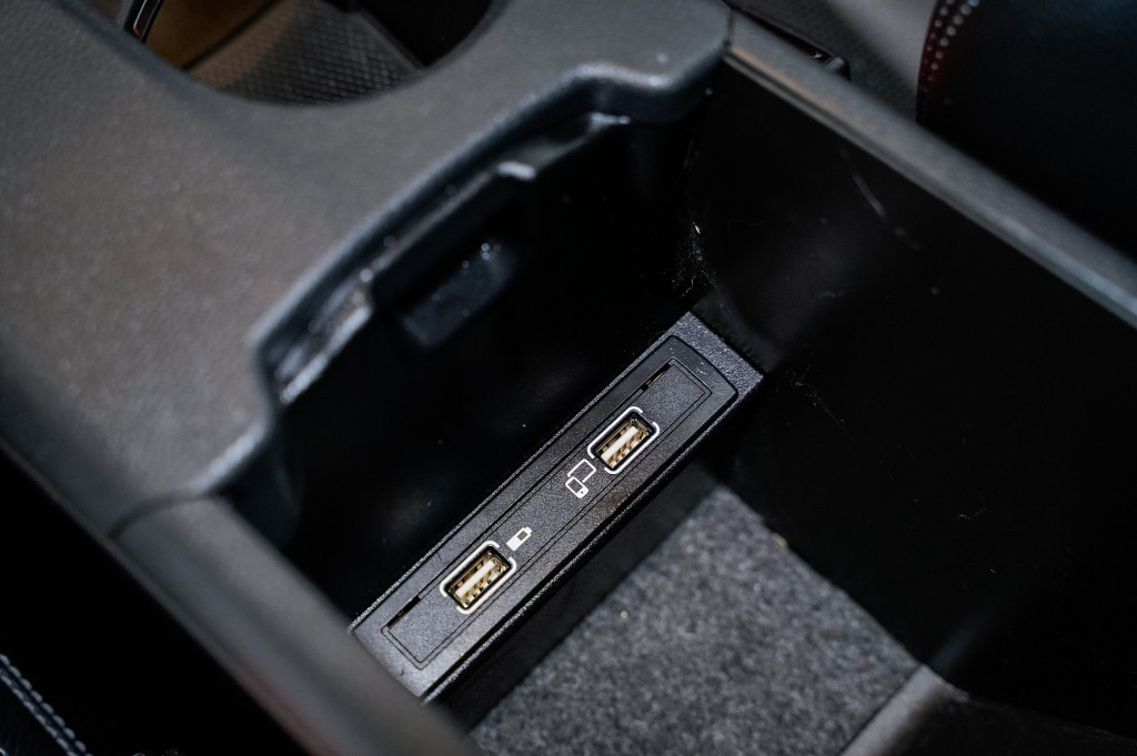 MERCEDES CLA COUPE 200 D AMG FASCINATION TECHO 136