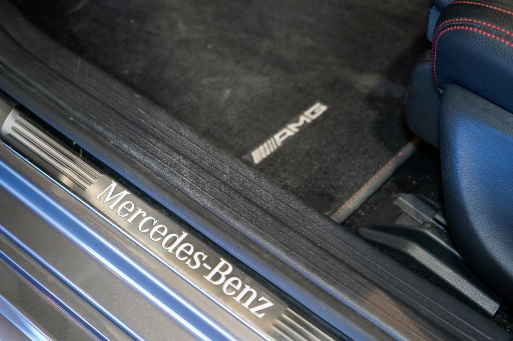 MERCEDES CLA SHOOTING BRAKE 220 D AUTO AMG PLUS 177