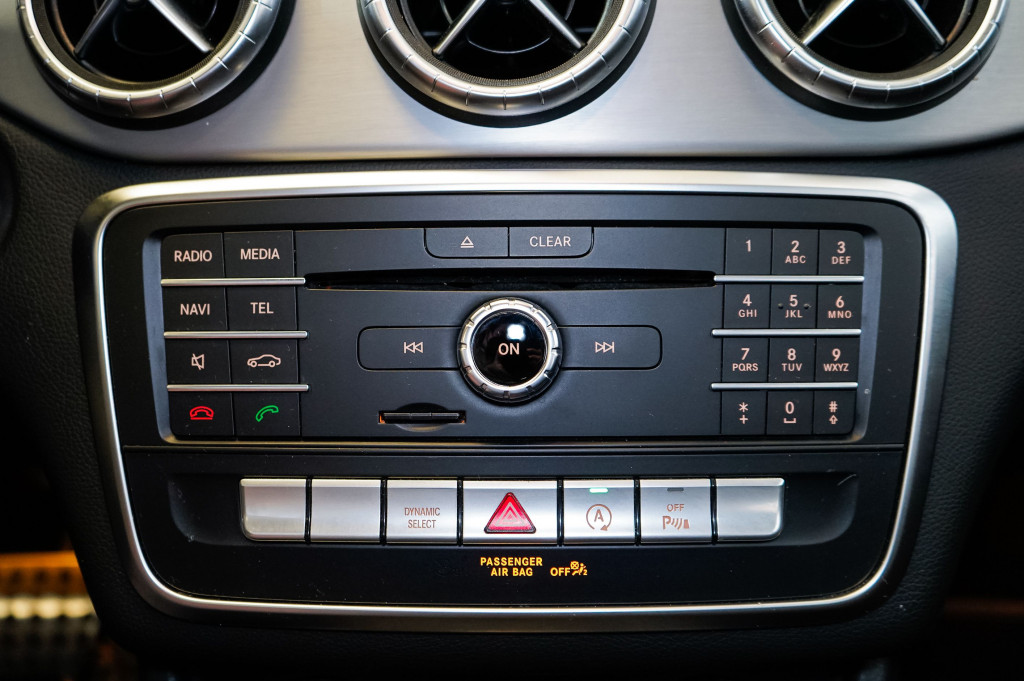 MERCEDES CLA SHOOTING BRAKE 220 D AUTO AMG PLUS 177