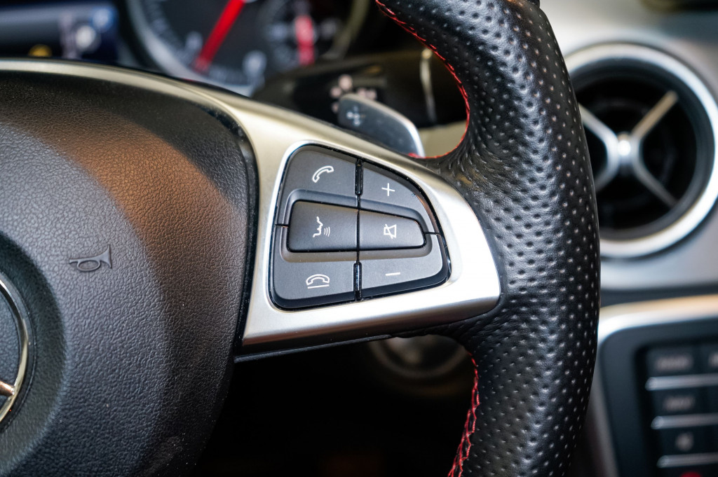 MERCEDES CLA SHOOTING BRAKE 220 D AUTO AMG PLUS 177