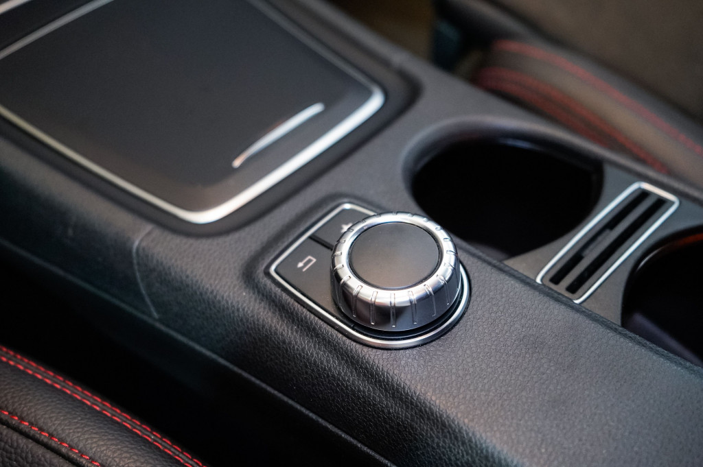 MERCEDES CLA SHOOTING BRAKE 220 D AUTO AMG PLUS 177