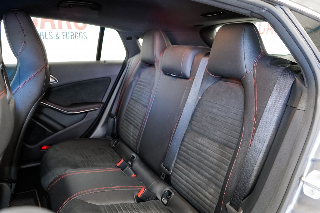 MERCEDES CLA SHOOTING BRAKE 220 D AUTO AMG PLUS 177