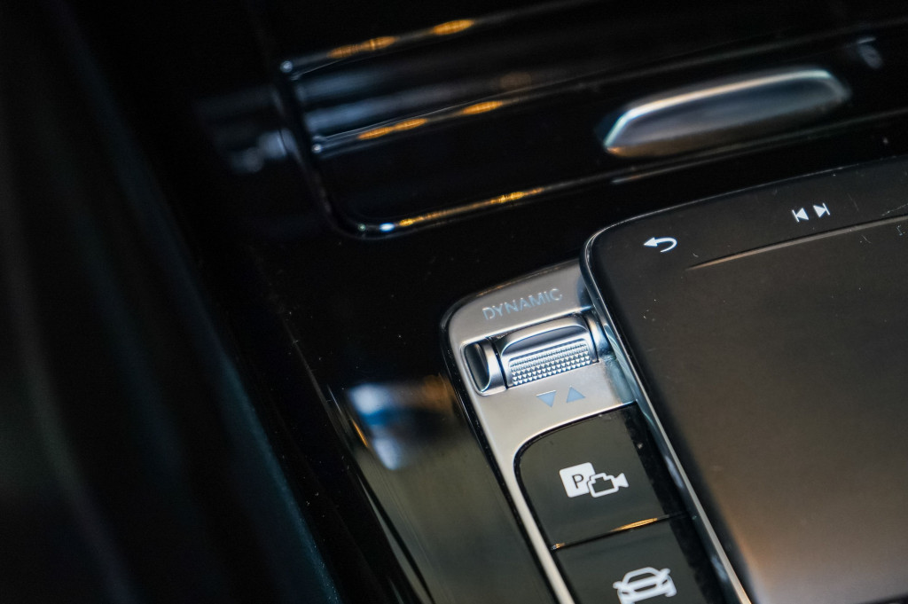 MERCEDES CLASE A 220 D AUTOM. AMG TECHO 190