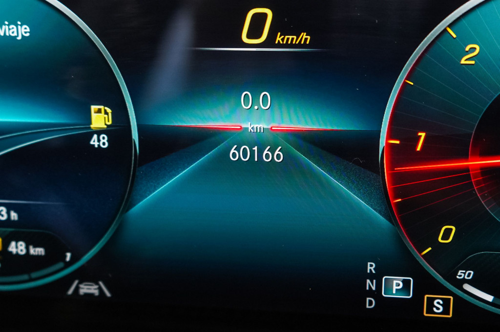 MERCEDES CLASE A 220 D AUTOM. AMG TECHO 190