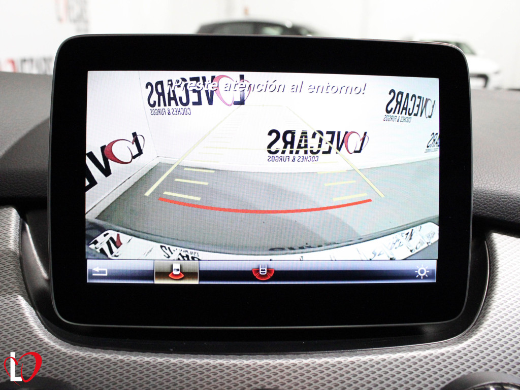 MERCEDES CLASE B B 200 D URBAN 136