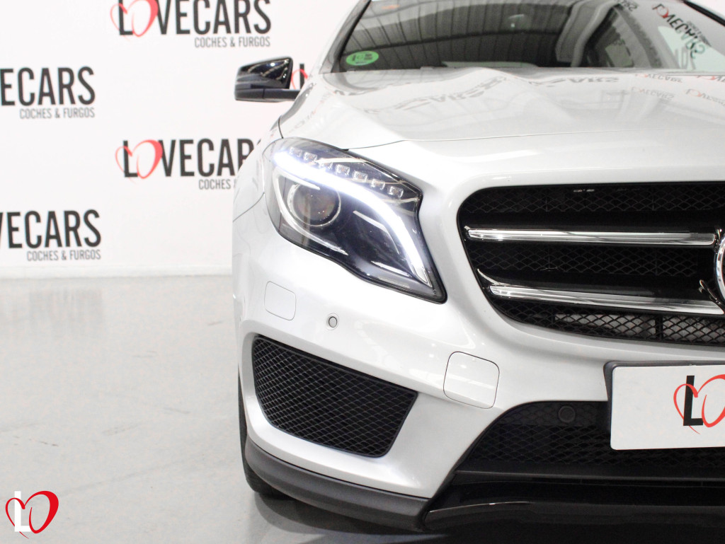 MERCEDES GLA 200 D AMG 136