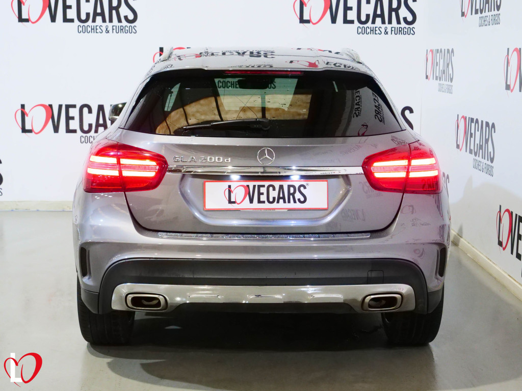 MERCEDES GLA 200 D AUTOMÁTICO AMG 136