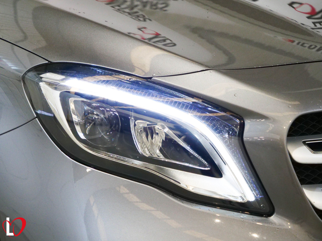MERCEDES GLA 200 D AUTOMÁTICO AMG 136