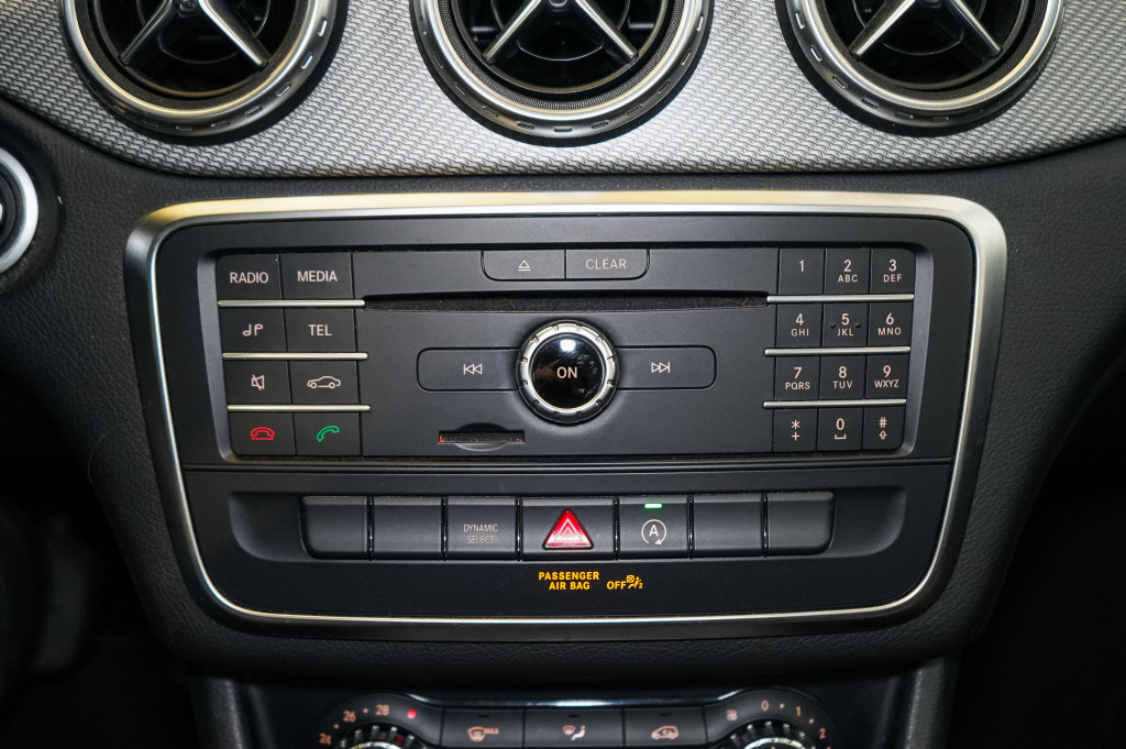 MERCEDES GLA 220 CDI 177 AUTOM.