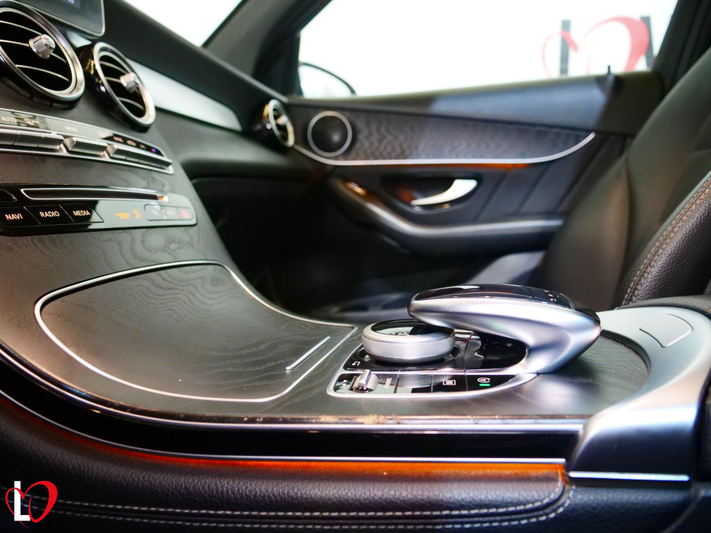 MERCEDES GLC 220 D 4MATIC AMG TECHO PANORÁMICO 170