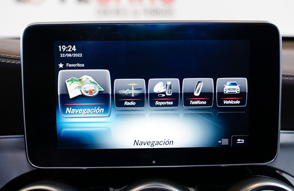 MERCEDES GLC 220 D FASCINATION 4MATIC TECHO 170