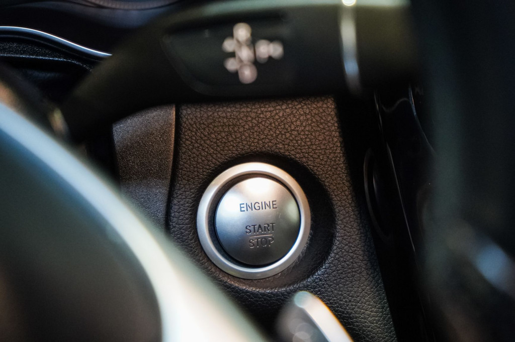 MERCEDES GLC COUPE 220 D AMG SPORT TECHO 170