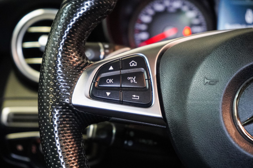 MERCEDES GLC COUPE 220 D AMG SPORT TECHO 170