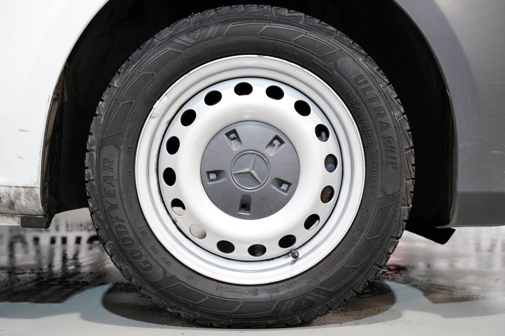MERCEDES VITO 111 CDI FURGON LARGO 114