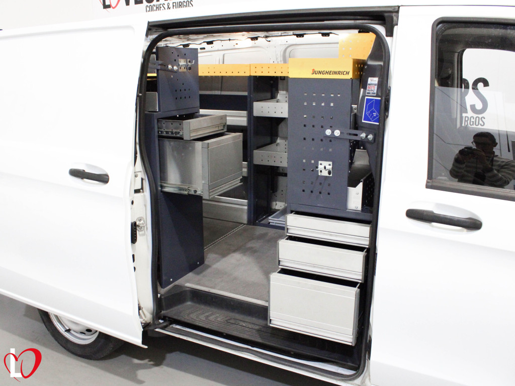 MERCEDES VITO 111 CDI FURGON LARGO TALLER 114