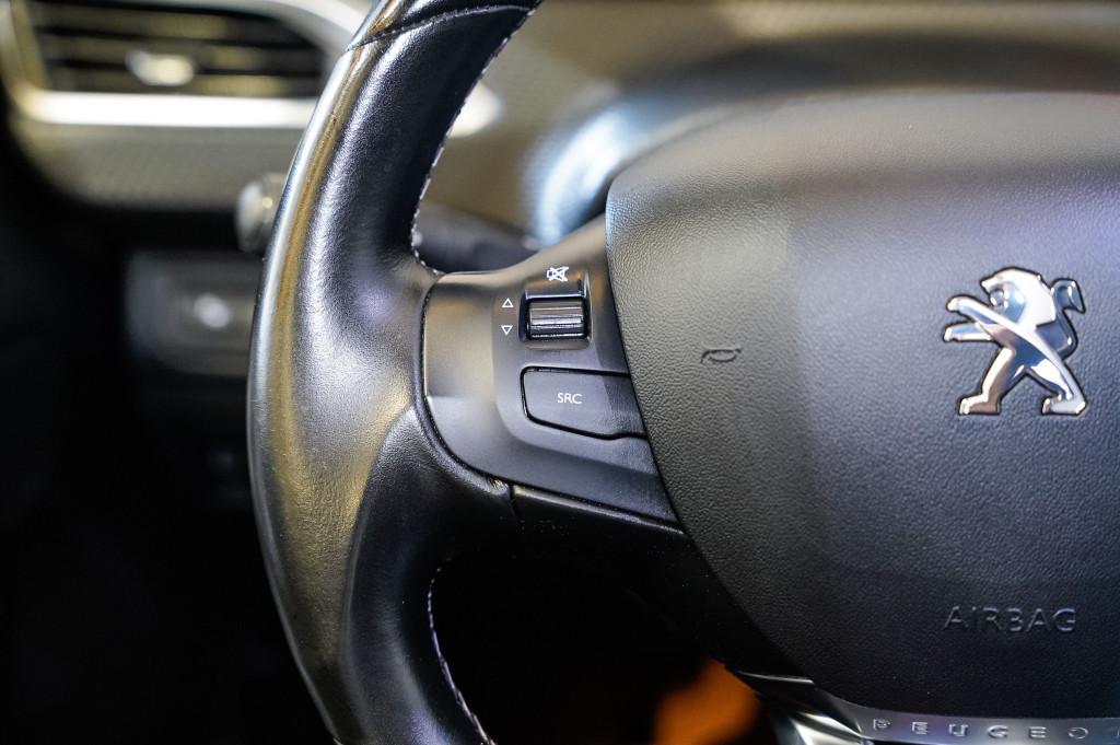PEUGEOT 2008 BLUEHDI ALLURE 100