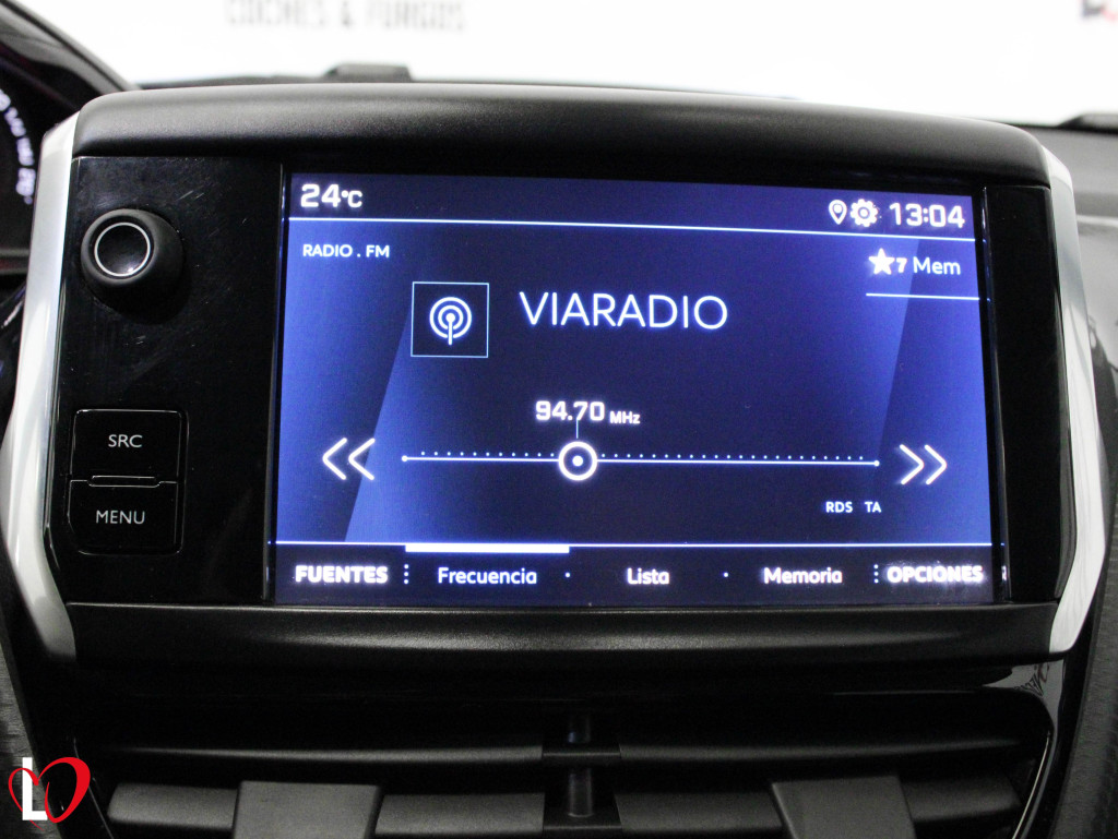 PEUGEOT 208 1.2 SIGNATURE PURETECH 82