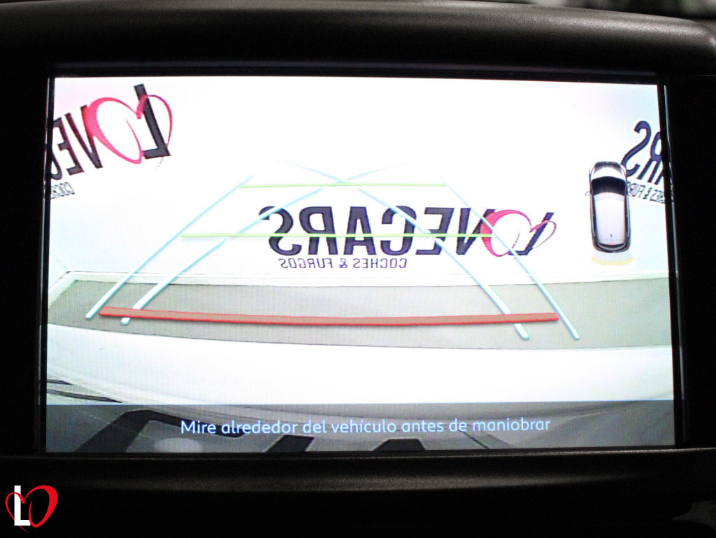 PEUGEOT 208 1.2 SIGNATURE PURETECH 82