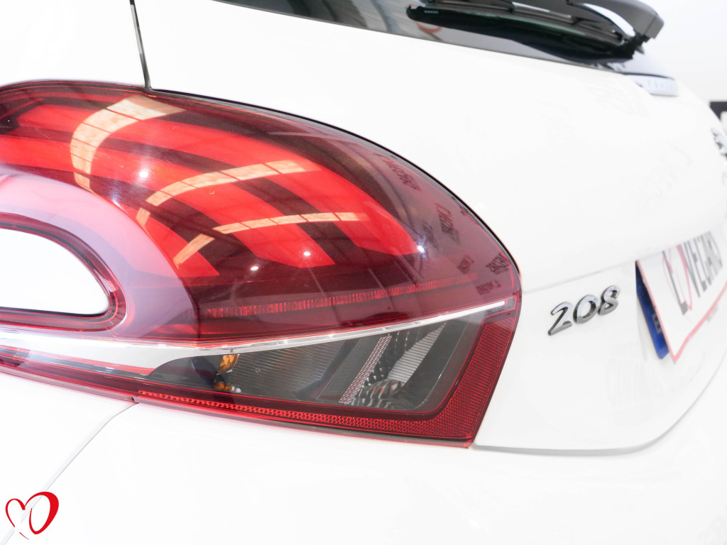 PEUGEOT 208 1.6 BlueHDI ACTIVE 75