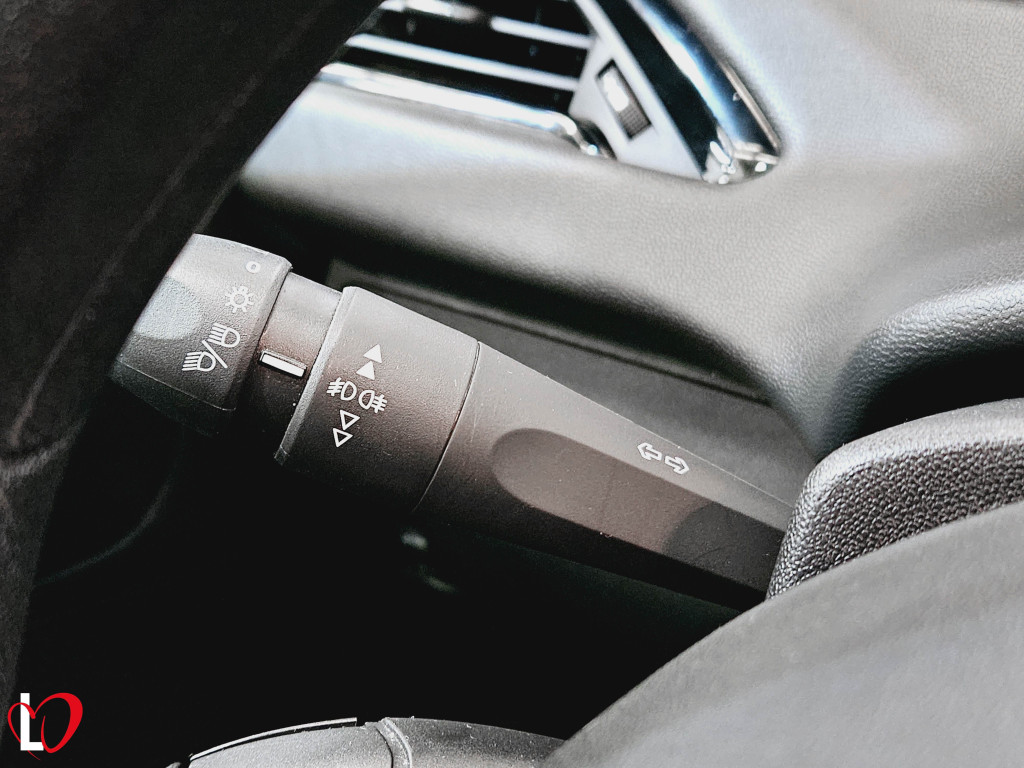 PEUGEOT 208 1.6 BlueHDI ACTIVE 75