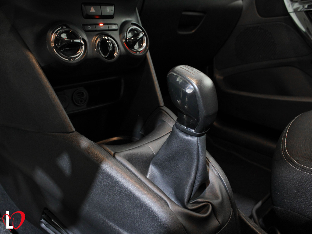 PEUGEOT 208 1.6 BlueHDI ACTIVE 75