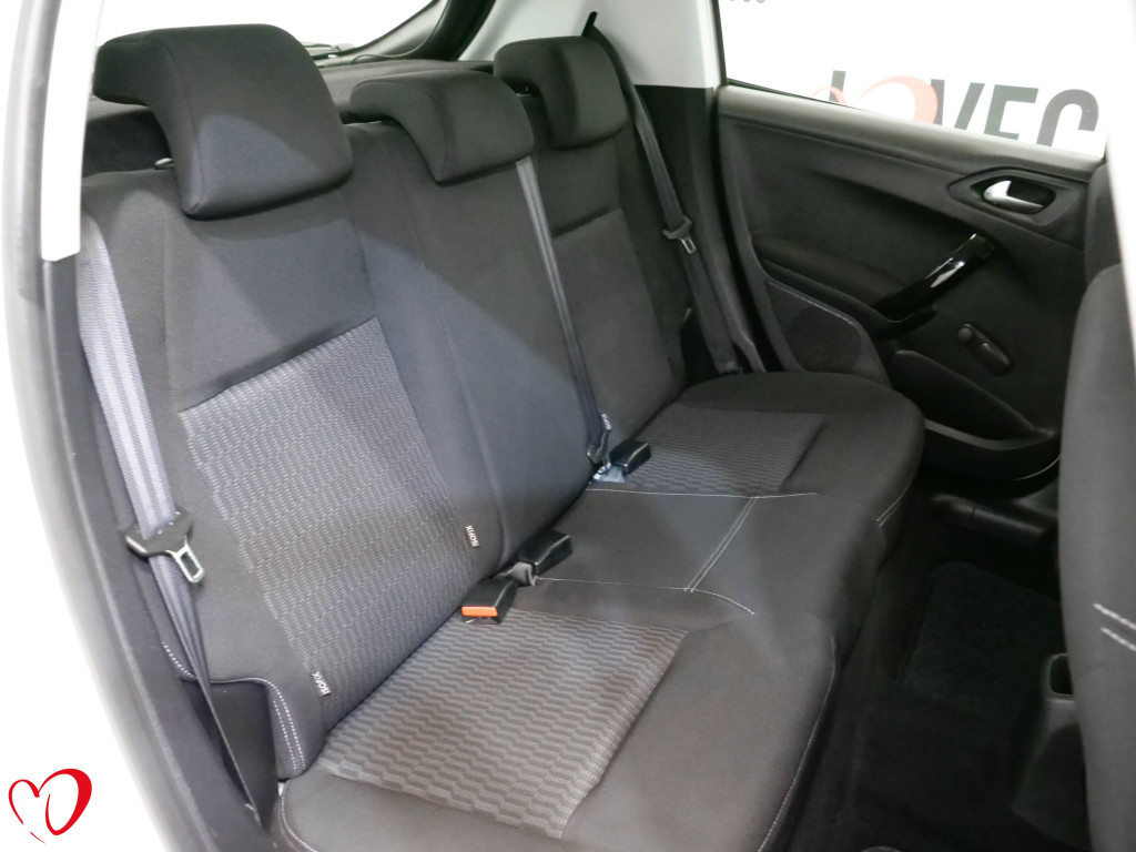 PEUGEOT 208 1.6 BlueHDI ACTIVE 75