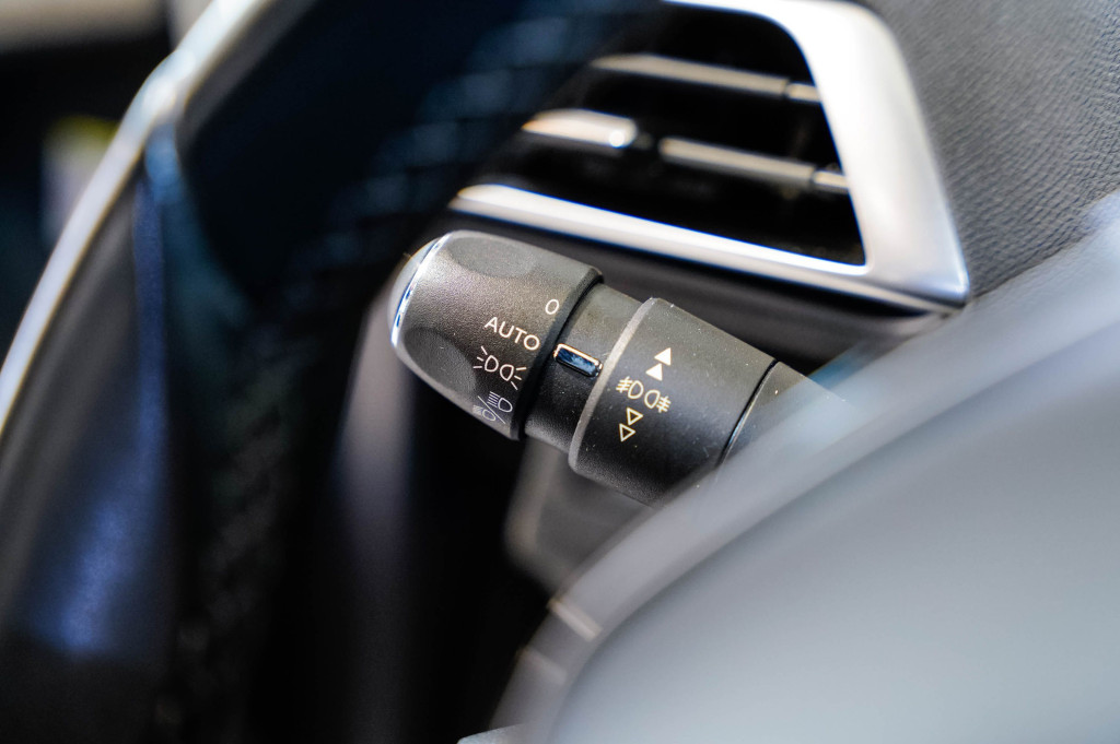 PEUGEOT 5008 2.0 BLUEHDI ALLURE  150