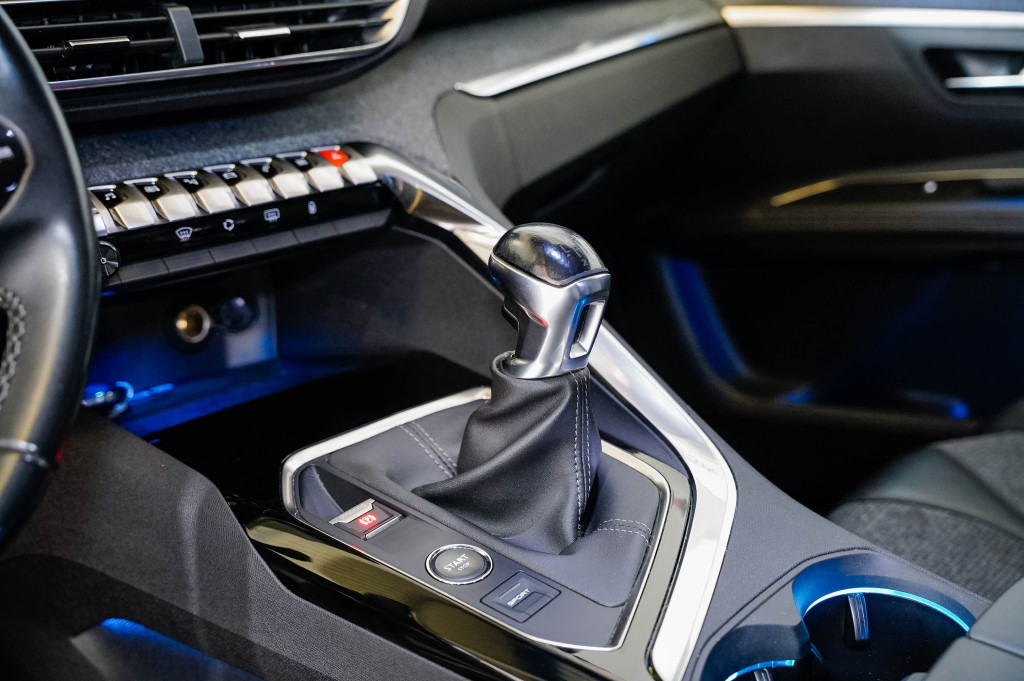 PEUGEOT 5008 2.0 BLUEHDI ALLURE  150